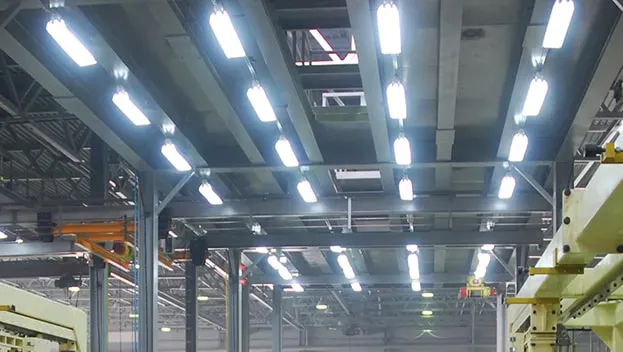 montage câblage découpe et intégration de boîtiers coffrets